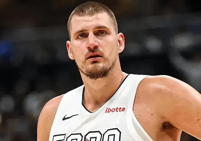 娱乐游戏来了！周最好球员降生约基奇迎神级里程碑林葳打击NBA(图3)